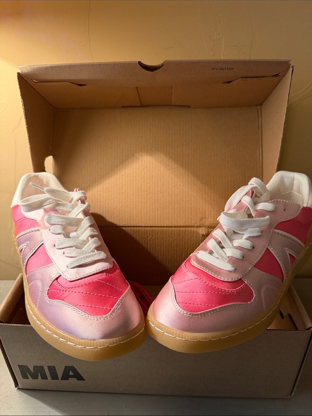 MIA Pink Ombre Low-Top Sneakers